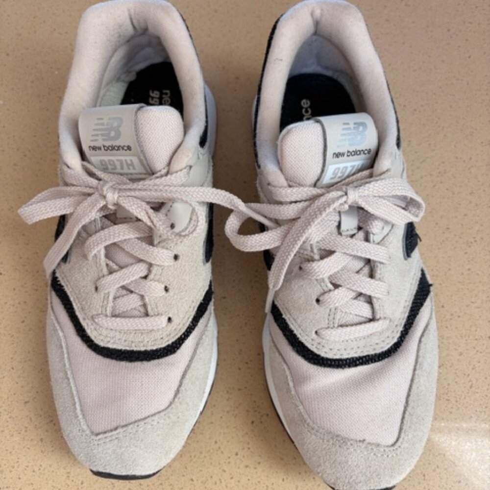 New Balance 997h sneaker with black crystals - Picture 2 of 7